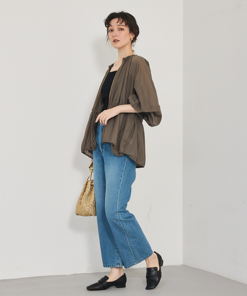 qualite(カリテ)の「【夏の羽織りアイテム◎】ラウンドスリーブギャザーブルゾン/シアー/パフスリーブ/サマージャケット(ブルゾン・レディース・オフホワイト/ブルー/カーキ・フリー)」の5枚目の写真