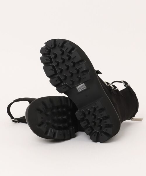 CHARLES & KEITH（チャールズ & キース）の「Celia セリア マルチバックルチャンキーカーフブーツ（ブーツ・レディース・マルチ/ブラック系その他2・24.5cm/23.5cm/23cm/22.5cm/25cm）」の7枚目の写真