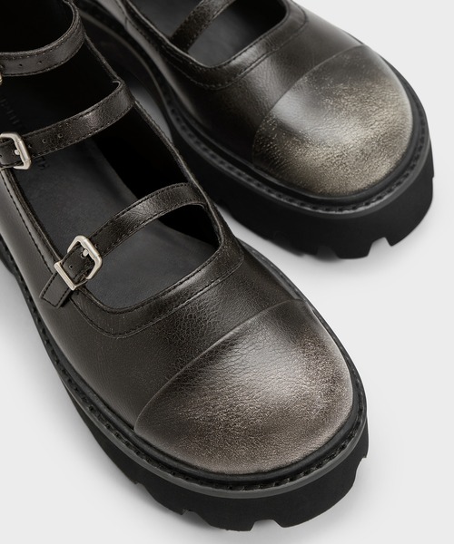 CHARLES & KEITH（チャールズ & キース）の「Celia セリア マルチバックルチャンキーカーフブーツ（ブーツ・レディース・マルチ/ブラック系その他2・24.5cm/23.5cm/23cm/22.5cm/25cm）」の5枚目の写真