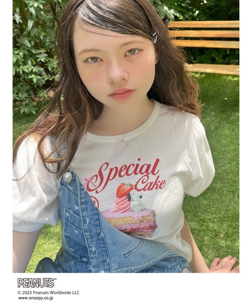 SNOOPY(スヌーピー)の「【PEANUTS】Strawberry Cake TEE(Tシャツ/カットソー・レディース・ピンク/オフホワイト/ブラック・FREE)」の13枚目の写真