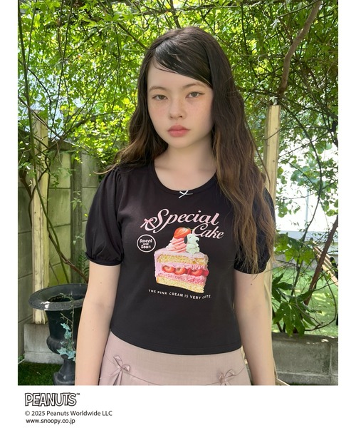 SNOOPY(スヌーピー)の「【PEANUTS】Strawberry Cake TEE(Tシャツ/カットソー・レディース・ピンク/オフホワイト/ブラック・FREE)」の16枚目の写真