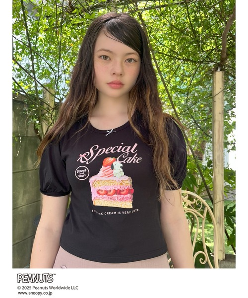 SNOOPY(スヌーピー)の「【PEANUTS】Strawberry Cake TEE(Tシャツ/カットソー・レディース・ピンク/オフホワイト/ブラック・FREE)」の15枚目の写真