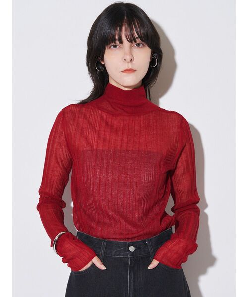 ELENDEEK（エレンディーク）の「ハイネックシアーリブニット（ニット/セーター・レディース・レッド/オフホワイト/オレンジ/ラベンダー/ブラック/グレー・FREE）」の5枚目の写真