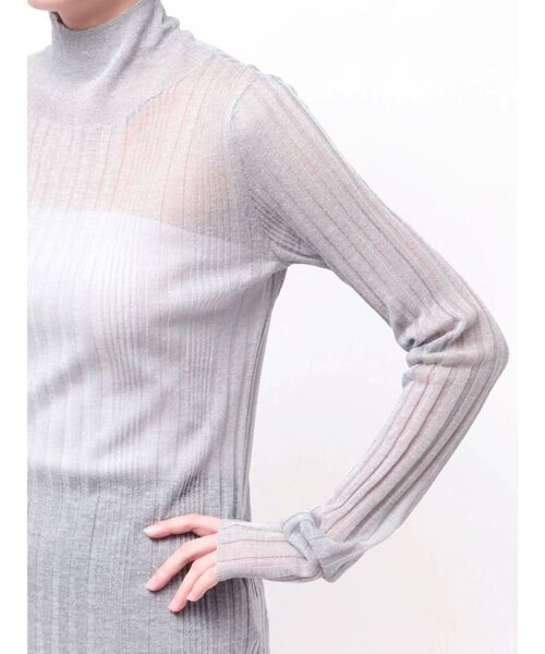 ELENDEEK（エレンディーク）の「ハイネックシアーリブニット（ニット/セーター・レディース・レッド/オフホワイト/オレンジ/ラベンダー/ブラック/グレー・FREE）」の9枚目の写真