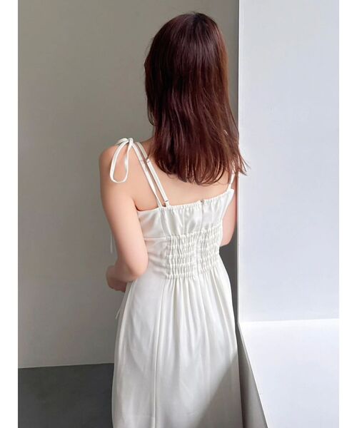 dazzlin（ダズリン）の「レイヤードライクリボンキャミワンピース（ワンピース・レディース・アイボリー/ネイビー・MEDIUM/SMALL）」の14枚目の写真