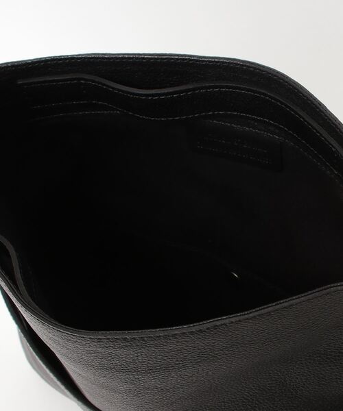 PATRICK STEPHAN（パトリックステファン）の「パトリック ステファン / Leather poche 'enveloppe' 2　ショルダーバッグ（ショルダーバッグ・メンズ・ブラック・FREE）」の4枚目の写真