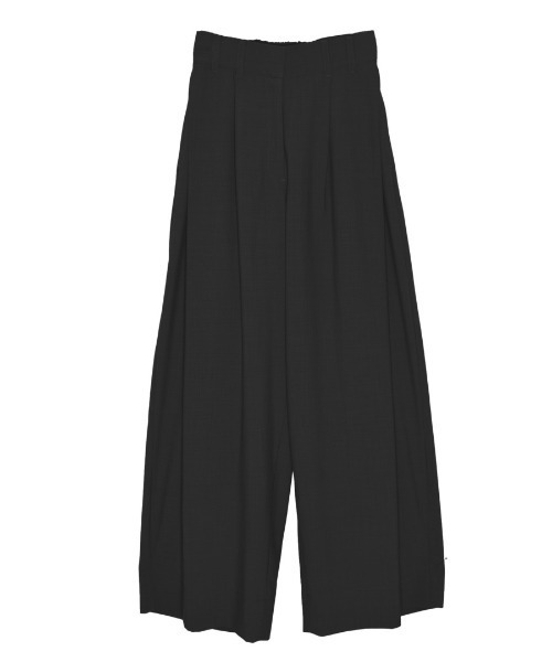 Reurie'（レウリィ）の「【2サイズ展開】タックワイドスラックス / ロング丈 きれいめ シンプル 大人カジュアル オフィスカジュアル 低身長 高身長 セットアップ グレー ブラック アイボリー ベージュ（スラックス・レディース・アイボリー/ブラック/グレー・SMALL/MEDIUM）」の9枚目の写真