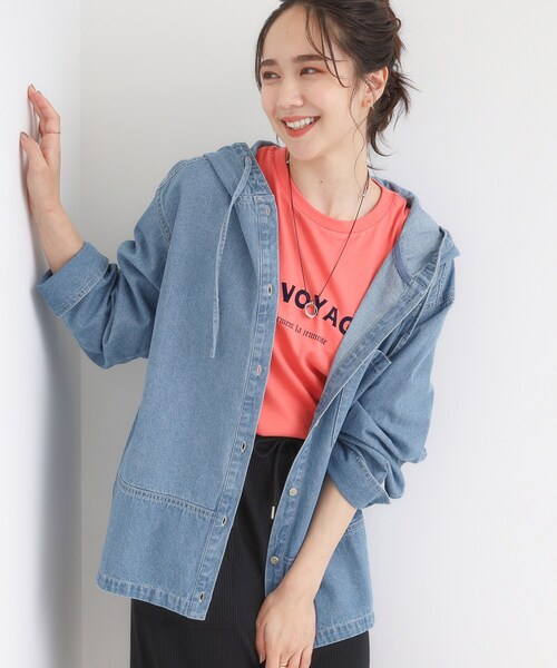 SHOO・LA・RUE（シューラルー）の「【S-LL】こなれ感ある着こなしに デニムフーディーブルゾン（デニムジャケット・レディース・ブルー/ネイビー・03/02/01/04）」の2枚目の写真