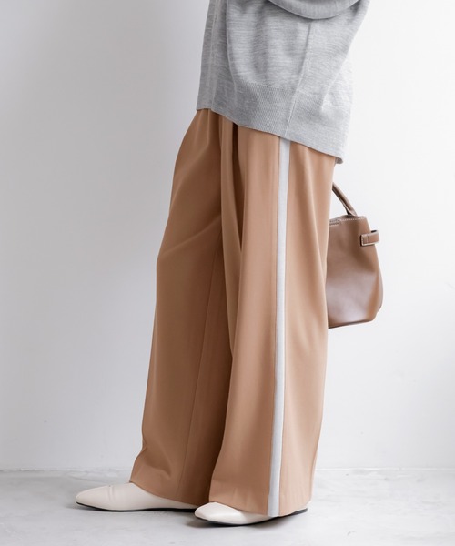 Elura(エルーラ)の「<WEB限定>スリムウォームラインワイドパンツ/591846(その他パンツ・レディース・チェック/ベージュ/ブラック/ライトグレー・FREE)」の2枚目の写真