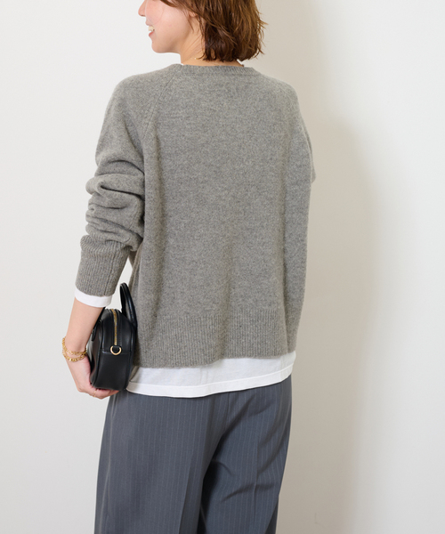 JOURNAL STANDARD relume（ジャーナルスタンダード　レリューム）の「《追加 / 新色》ウールカシミヤVネックプルオーバー（ニット/セーター・レディース・チャコールグレー/レッド/グリーン/ベージュ系その他・FREE）」の11枚目の写真