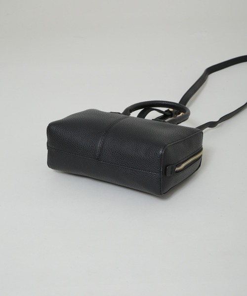 NANO universe(ナノユニバース)の「2wayショルダースクエアミニボストンバッグ(ショルダーバッグ・レディース・ブラック/ライトグレー/ブラウン・F)」の18枚目の写真