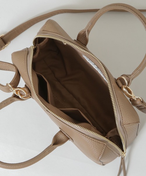 NANO universe(ナノユニバース)の「2wayショルダースクエアミニボストンバッグ(ショルダーバッグ・レディース・ブラック/ライトグレー/ブラウン・F)」の11枚目の写真