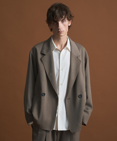 PUBLIC TOKYO（パブリックトウキョウ）の「〈セットアップ対応〉AQUA WOOLカルゼダブルジャケット /テーラードジャケット/セットアップ（セットアップ・メンズ・ダークベージュ/ダークブラウン/ダークネイビー/ヘザーチャコール・1/2）」の11枚目の写真