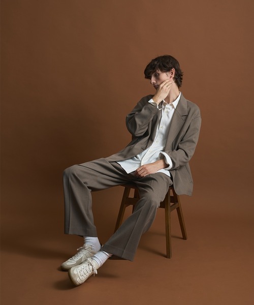 PUBLIC TOKYO（パブリックトウキョウ）の「〈セットアップ対応〉AQUA WOOLカルゼダブルジャケット /テーラードジャケット/セットアップ（セットアップ・メンズ・ダークベージュ/ダークブラウン/ダークネイビー/ヘザーチャコール・1/2）」の6枚目の写真