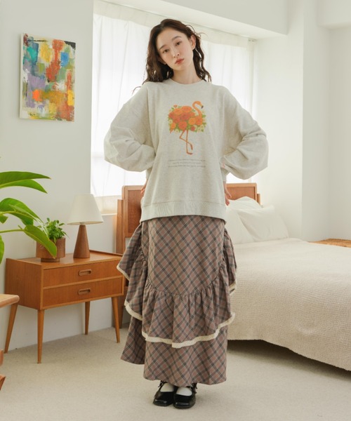 eLur（エラー）の「フラワーアニマルプリントスウェット（スウェット・レディース・イエロー/アイボリー・FREE）」の6枚目の写真