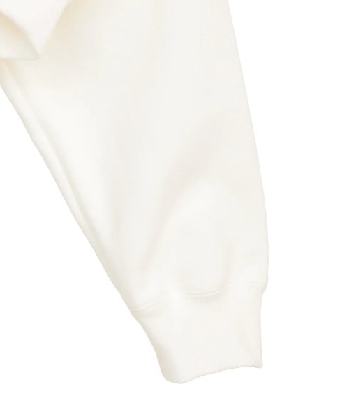 CLANE（クラネ）の「CLANE/クラネ/LOGO SHORT SWEAT TOPS（スウェット・レディース・ホワイト/ブラック/グレー・1/2）」の6枚目の写真