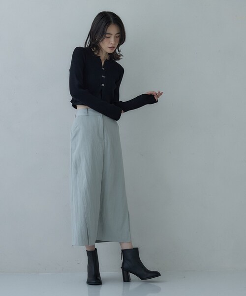 GALLEST(ギャレスト)の「クロップドリブホックカーディガン(カーディガン/ボレロ・レディース・グリーン系/ブラック/ライトグレー・38)」の4枚目の写真