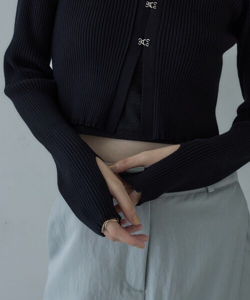 GALLEST(ギャレスト)の「クロップドリブホックカーディガン(カーディガン/ボレロ・レディース・グリーン系/ブラック/ライトグレー・38)」の6枚目の写真