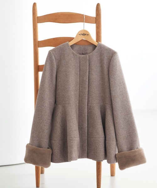 RUIRUE BOUTIQUE（ルイルエブティック）の「ニットメルトン コクーン ペプラム ショートコート ｜ アウター / ウールコート / コート / ショート丈コート / ニットメルトンコート（その他アウター・レディース・グレー/モカ/ブラック・L/M）」の4枚目の写真