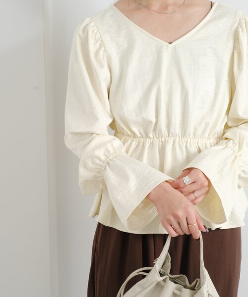 Kastane（カスタネ）の「【無地&チェック】B カットアウトペプラムブラウス（シャツ/ブラウス・レディース・アイボリー/グリーン/ブラウン・FREE）」の20枚目の写真