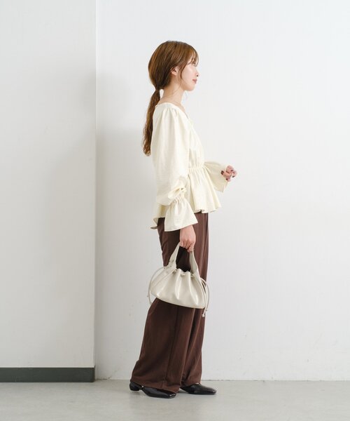 Kastane（カスタネ）の「【無地&チェック】B カットアウトペプラムブラウス（シャツ/ブラウス・レディース・アイボリー/グリーン/ブラウン・FREE）」の14枚目の写真