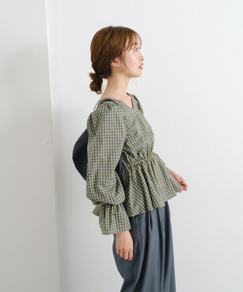 Kastane（カスタネ）の「【無地&チェック】B カットアウトペプラムブラウス（シャツ/ブラウス・レディース・アイボリー/グリーン/ブラウン・FREE）」の10枚目の写真