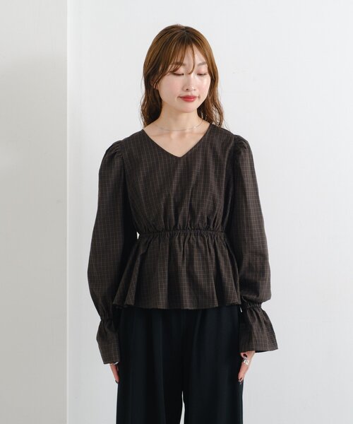 Kastane（カスタネ）の「【無地&チェック】B カットアウトペプラムブラウス（シャツ/ブラウス・レディース・アイボリー/グリーン/ブラウン・FREE）」の9枚目の写真
