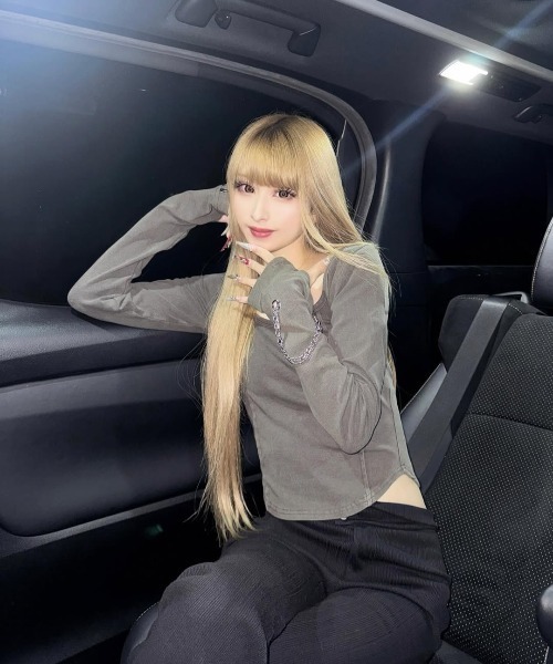 DURAS(デュラス)の「メタルパーツデザインカットソー(Tシャツ/カットソー・レディース・ピンク/ブラウン/ブラック・FREE)」の20枚目の写真