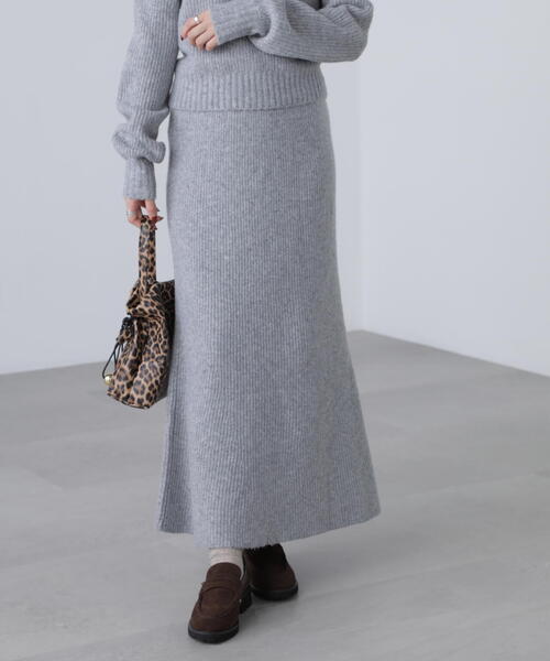 FREE'S MART（フリーズマート）の「◆オフショルニットマーメイドスカートセットアップ（ワンピース・レディース・ベージュ/ブラウン/グレー・SMALL/MEDIUM）」の6枚目の写真