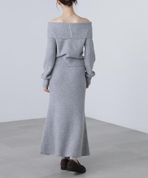 FREE'S MART（フリーズマート）の「◆オフショルニットマーメイドスカートセットアップ（ワンピース・レディース・ベージュ/ブラウン/グレー・SMALL/MEDIUM）」の13枚目の写真