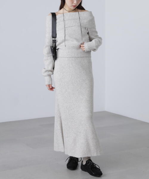 FREE'S MART（フリーズマート）の「◆オフショルニットマーメイドスカートセットアップ（ワンピース・レディース・ベージュ/ブラウン/グレー・SMALL/MEDIUM）」の21枚目の写真