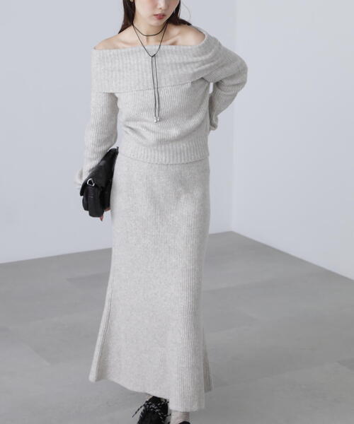 FREE'S MART（フリーズマート）の「◆オフショルニットマーメイドスカートセットアップ（ワンピース・レディース・ベージュ/ブラウン/グレー・SMALL/MEDIUM）」の11枚目の写真