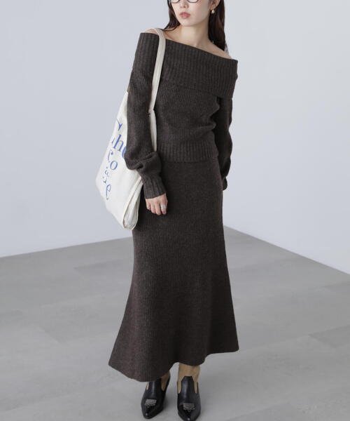 FREE'S MART（フリーズマート）の「◆オフショルニットマーメイドスカートセットアップ（ワンピース・レディース・ベージュ/ブラウン/グレー・SMALL/MEDIUM）」の15枚目の写真