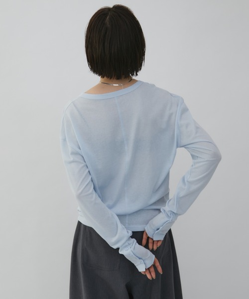 VION(ヴィオン)の「クルーネックシアーロングスリーブティー / Crewneck Sheer Long Sleeve TEE(Tシャツ/カットソー・レディース・ホワイト/ブルー/ブラック・FREE)」の22枚目の写真