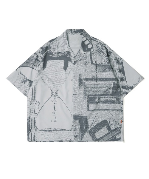 TIGHTBOOTH PRODUCTION(タイトブースプロダクション)の「GOOPiMADE x TIGHTBOOTH Sand Riot Graphic Shirt / グーピーメイド x タイトブース サンド ライオット グラフィック シャツ(シャツ/ブラウス・メンズ・ブラック/グレー/ホワイト・1/2/3)」の3枚目の写真