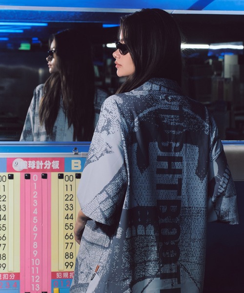 TIGHTBOOTH PRODUCTION(タイトブースプロダクション)の「GOOPiMADE x TIGHTBOOTH Sand Riot Graphic Shirt / グーピーメイド x タイトブース サンド ライオット グラフィック シャツ(シャツ/ブラウス・メンズ・ブラック/グレー/ホワイト・1/2/3)」の11枚目の写真