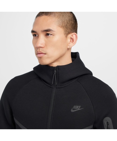 NIKE(ナイキ)の「NIKE/ナイキ AS M TCH FLC FZ WR HOODIE(パーカー・メンズ・ブラック/グレー・S/M/L/XL)」の4枚目の写真