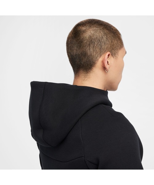 NIKE(ナイキ)の「NIKE/ナイキ AS M TCH FLC FZ WR HOODIE(パーカー・メンズ・ブラック/グレー・S/M/L/XL)」の5枚目の写真