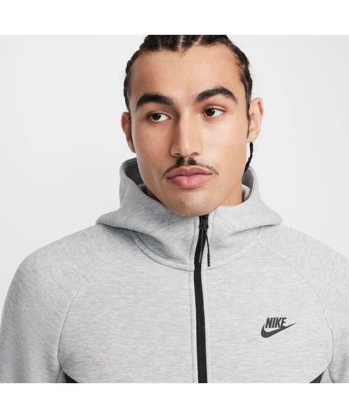 NIKE(ナイキ)の「NIKE/ナイキ AS M TCH FLC FZ WR HOODIE(パーカー・メンズ・ブラック/グレー・S/M/L/XL)」の15枚目の写真