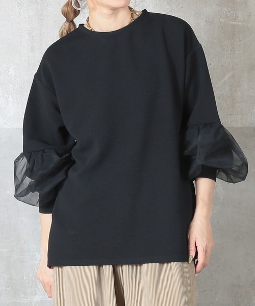 CLOVER DEPOT(クローバーデポ)の「袖チュール2WAYトップス(CLOVER DEPOT)(Tシャツ/カットソー・レディース・ブラック/アイボリー・FREE)」の3枚目の写真