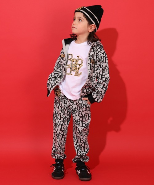 BABYDOLL（ベビードール）の「親子お揃い BIGモノグラムジップパーカー 1043K（パーカー・キッズ・ブラック/チャコールグレー・90cm/100cm/110cm/120cm/140cm/150cm/130cm）」の4枚目の写真