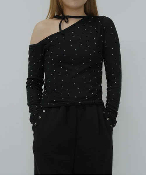 Enewd nina(エニュードニーナ)の「ドットワンオフショルダートップス(Tシャツ/カットソー・レディース・アイボリー/ブラック・FREE)」の8枚目の写真
