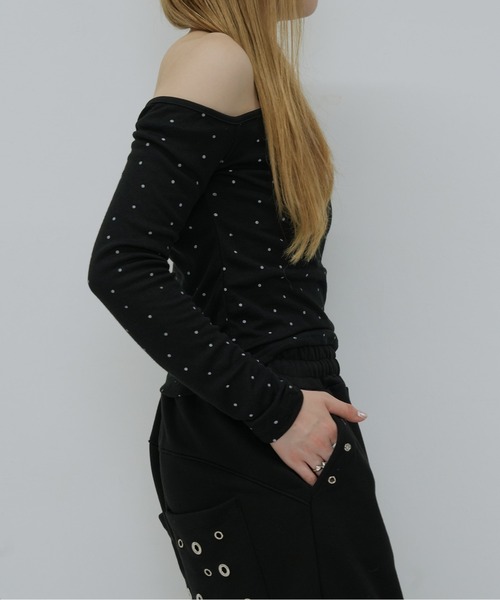 Enewd nina(エニュードニーナ)の「ドットワンオフショルダートップス(Tシャツ/カットソー・レディース・アイボリー/ブラック・FREE)」の16枚目の写真