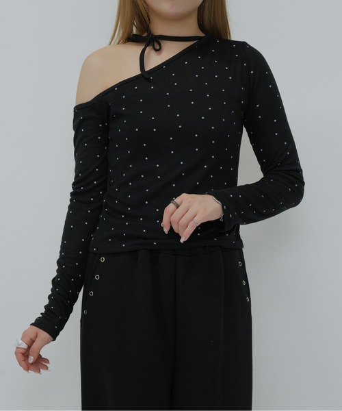 Enewd nina(エニュードニーナ)の「ドットワンオフショルダートップス(Tシャツ/カットソー・レディース・アイボリー/ブラック・FREE)」の10枚目の写真