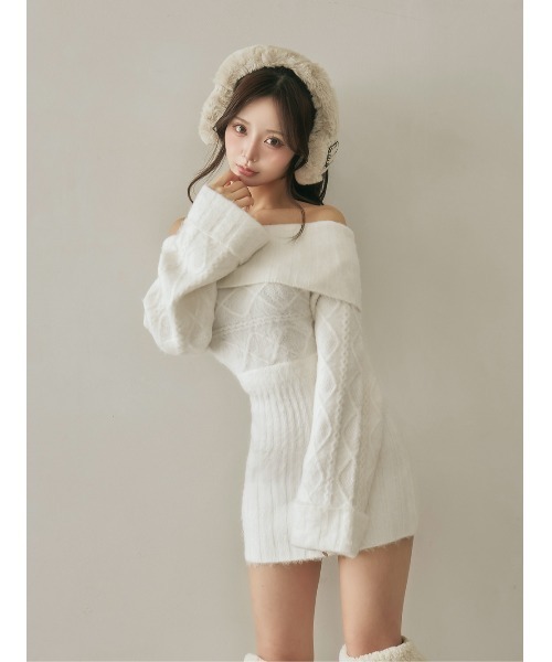 新品未開封　長袖ミニワンピース　ホワイト　FL ダーリッチ darich ダーリッチ Darich オフショルダーフリルニットミニワンピース