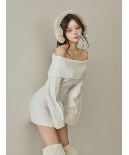 Darich(ダーリッチ)の「ヘアリーオフショルニットミニワンピース(ワンピース・レディース・ブラック/グレー/ホワイト・FREE/FL)」の22枚目の写真