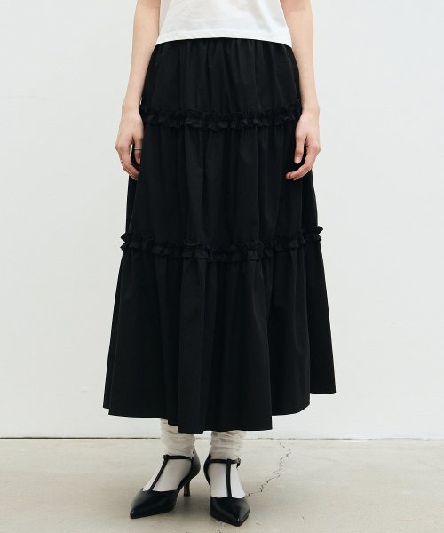 NICK&NICOLE(ニックアンドニコール)の「FRILL TIERED LONG SKIRT_BLACK(スカート・レディース・その他・FREE)」の2枚目の写真