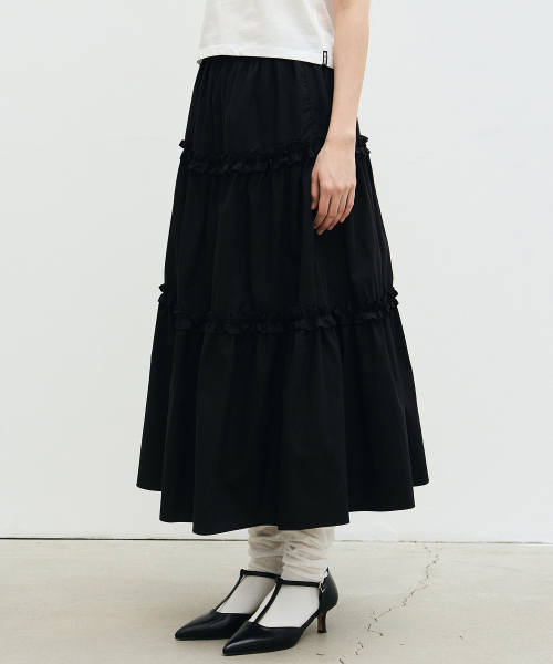 NICK&NICOLE(ニックアンドニコール)の「FRILL TIERED LONG SKIRT_BLACK(スカート・レディース・その他・FREE)」の3枚目の写真