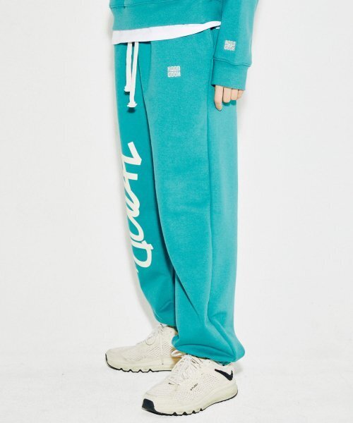 HOODHOOD(フッドフッド)の「シグネチャーロゴスウェットパンツターコイズ(スウェットパンツ・メンズ・その他・MEDIUM/LARGE/X-LARGE)」の3枚目の写真