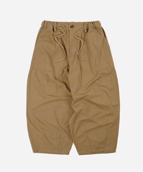 FRIZMWORKS(フリズムワークス)の「TWILL BALLOON PANTS _ BEIGE(その他パンツ・メンズ・その他・MEDIUM/LARGE/X-LARGE/SMALL)」の3枚目の写真